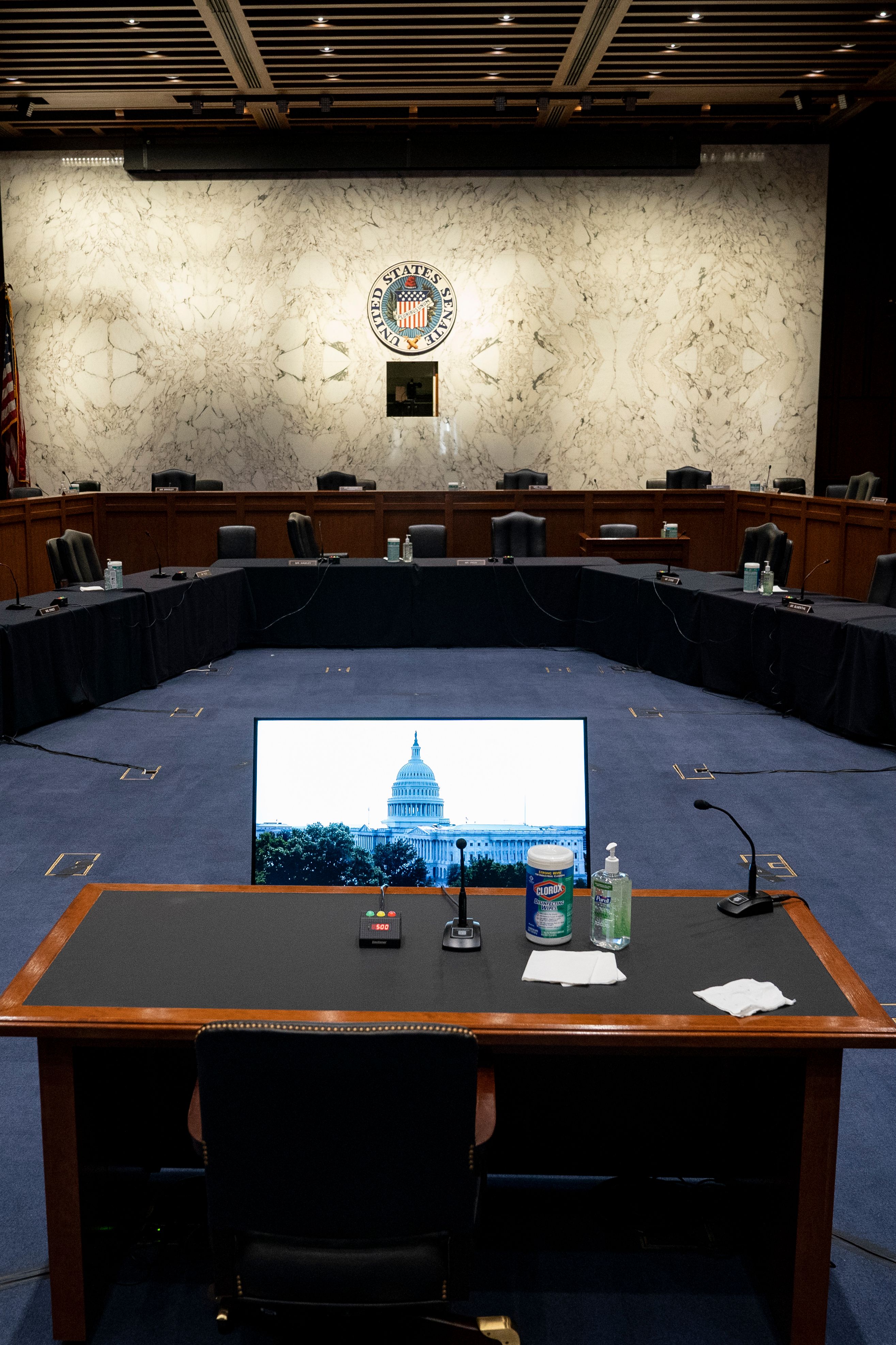 alex erhard recommends Guy Gets Fucked In Senate