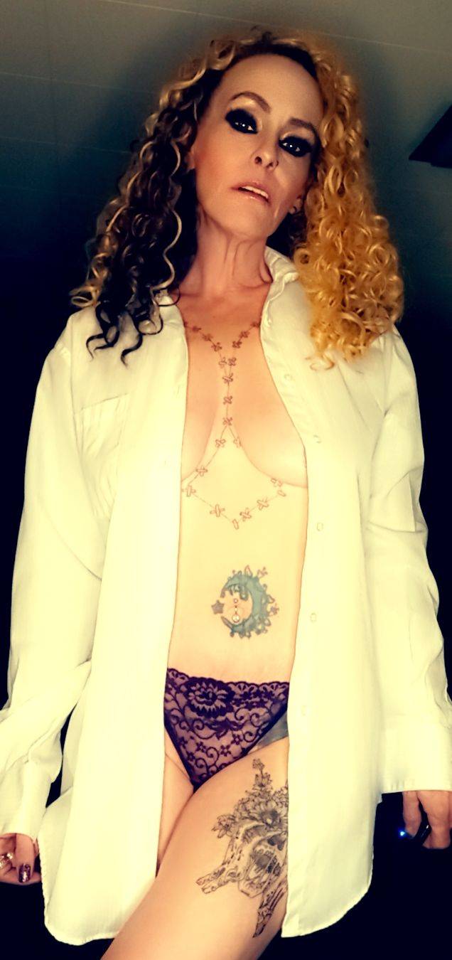 hot grandma naked - donita duns constance wu bikini