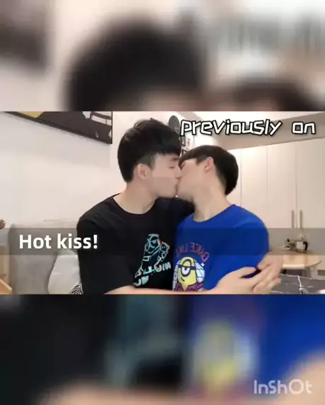 alex weins recommends hot japanese kissing pic