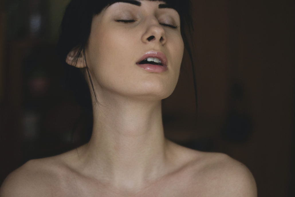 adrian kis recommends intense female orgasam courtney hitson add intense female orgasam photo