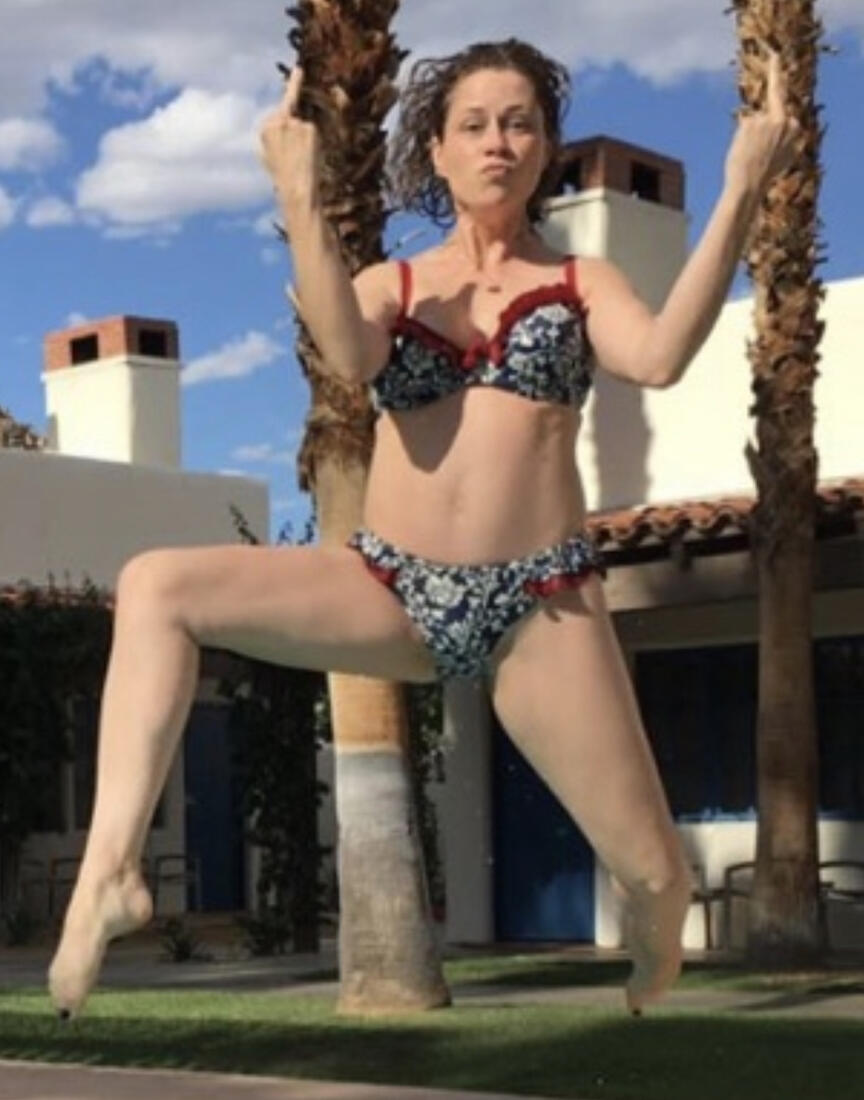darrell shanks recommends jenna fischer lingerie claudiu nicolae add jenna fischer lingerie photo