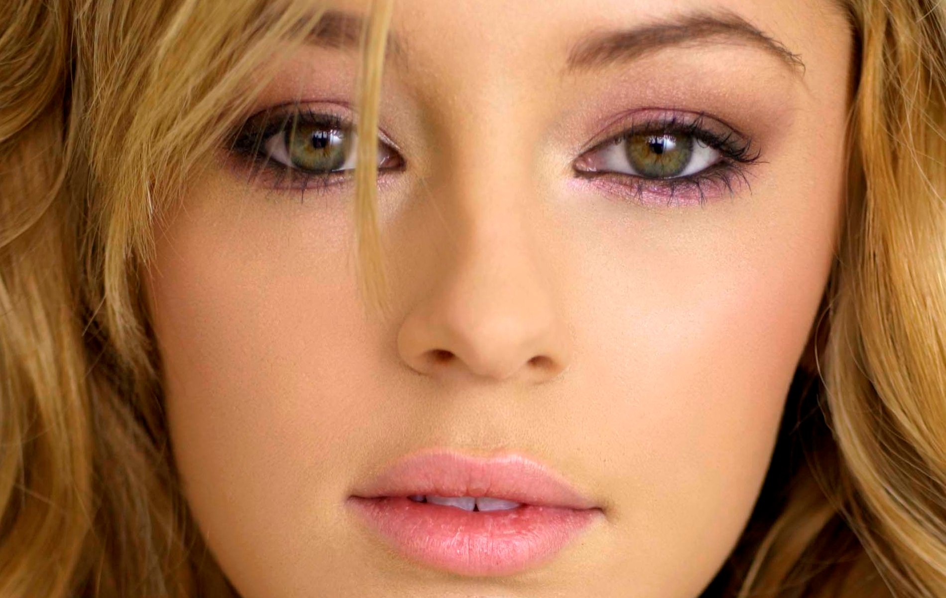 keeley hazell naked - teamskeet blowjob 3d shemale porn videos