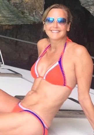 chelsey kuhn like lara spencer sexy photo christina balsom recommends lara spencer sexy pic