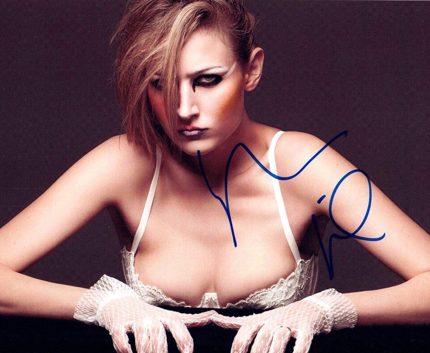 cris colon recommends Leelee Sobieski Hot