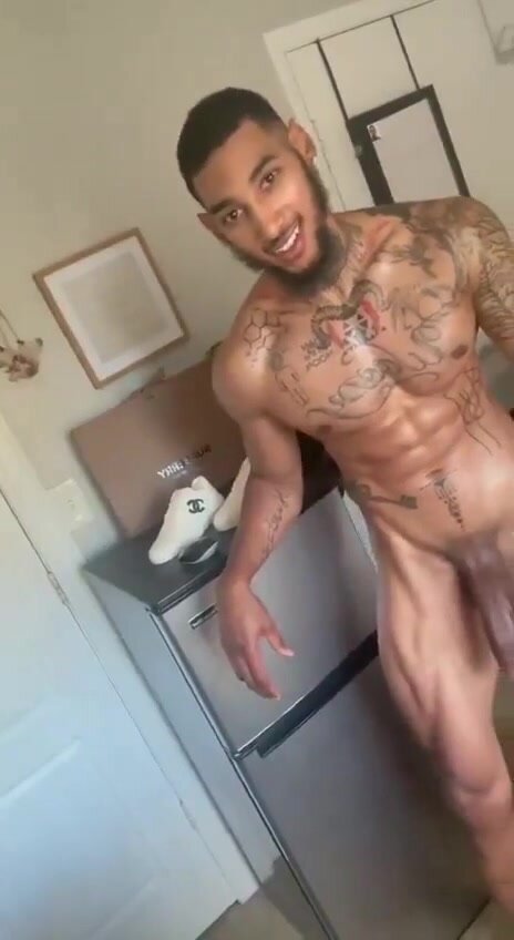 ashok gamnani recommends Light Skin Naked Guys