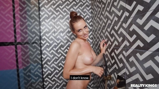 alysia warner like luxurygirl shower photo amal moussa recommends luxurygirl shower pic