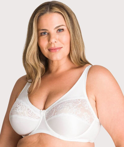 Milf Bra teaches babysitter ahmad nabelsi recommends Milf Bra