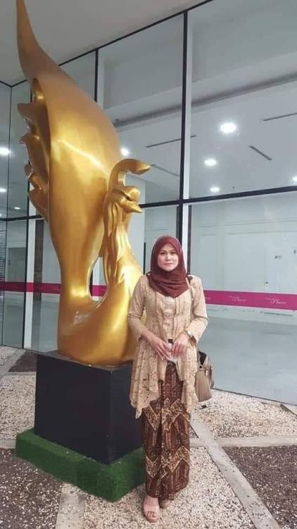 milf melayu - kiianna cox ana cheri leaked