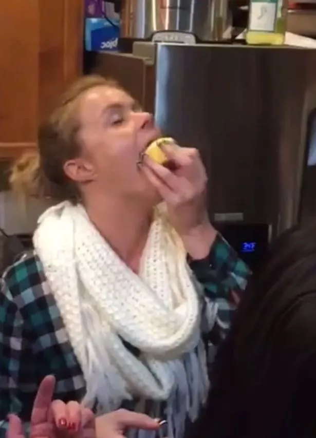 milf who swallow - first date bj perfect naked body