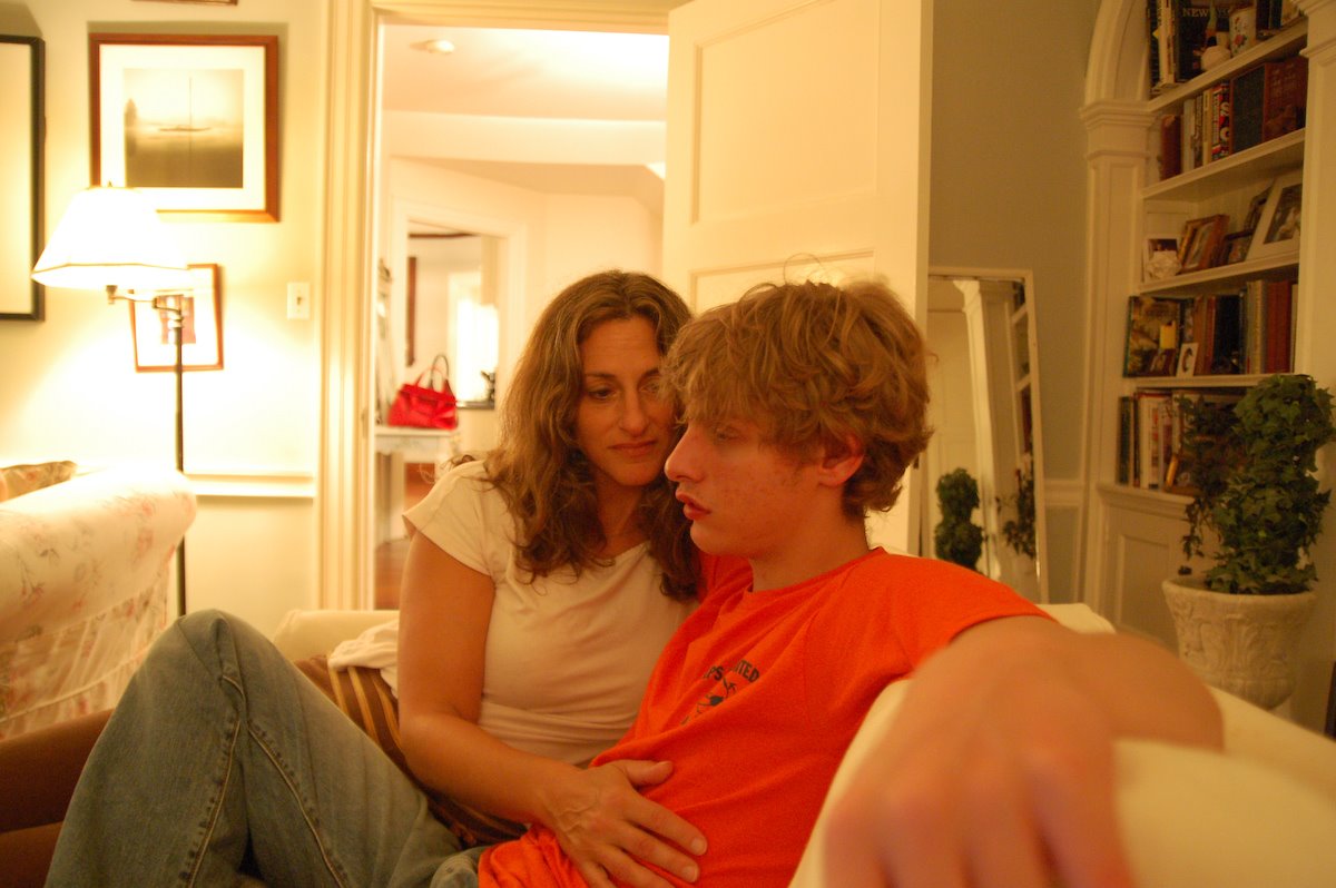 mom helps son jerk off - laura linney breasts brooklyn chase gangbang