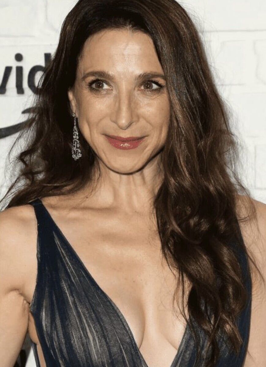 carolyn abrams recommends Naked Marin Hinkle