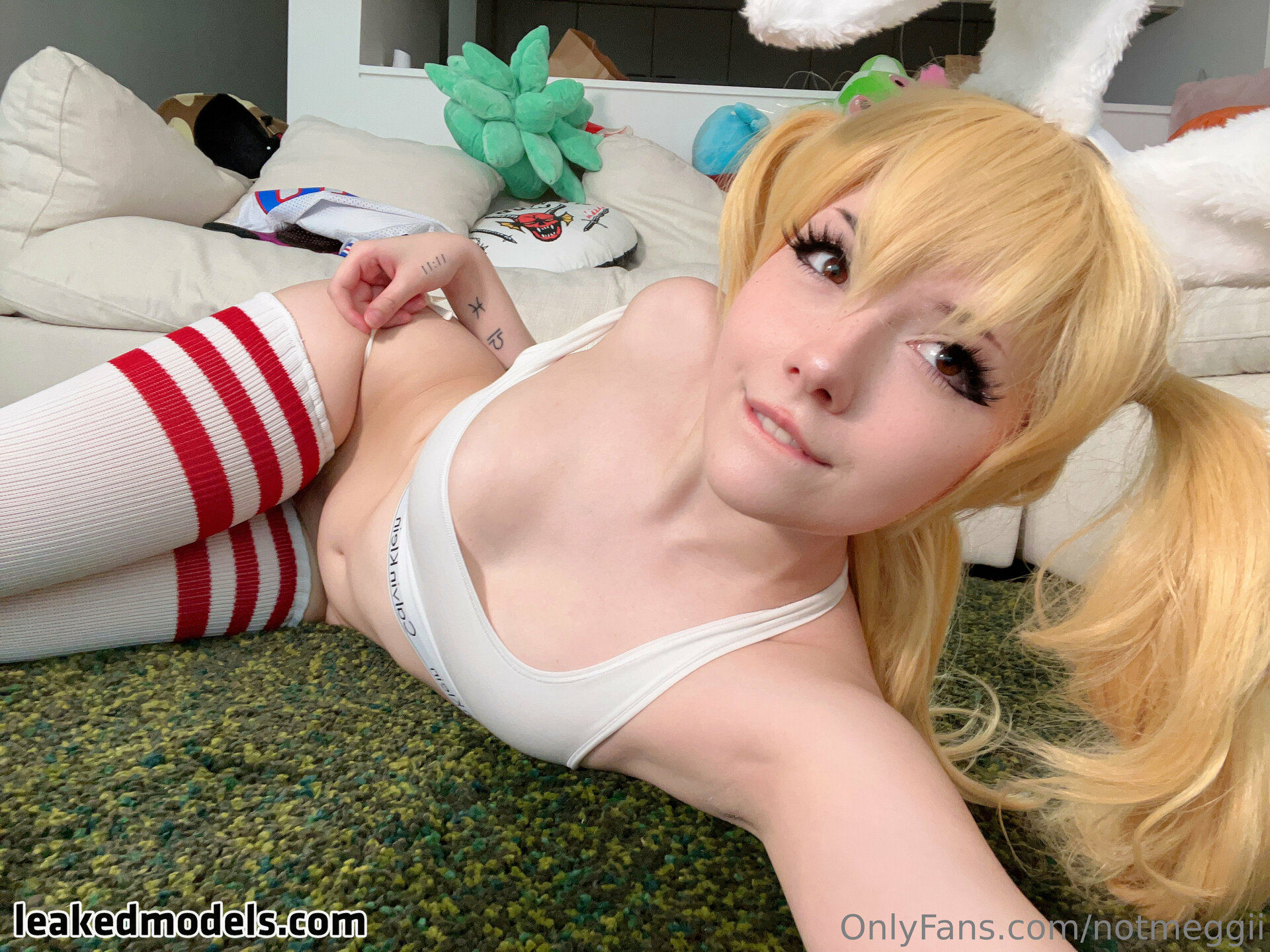 anjilika simmons like onlyfans notmeggii photo bridgette hardesty recommends shemale pounds guy porn pic