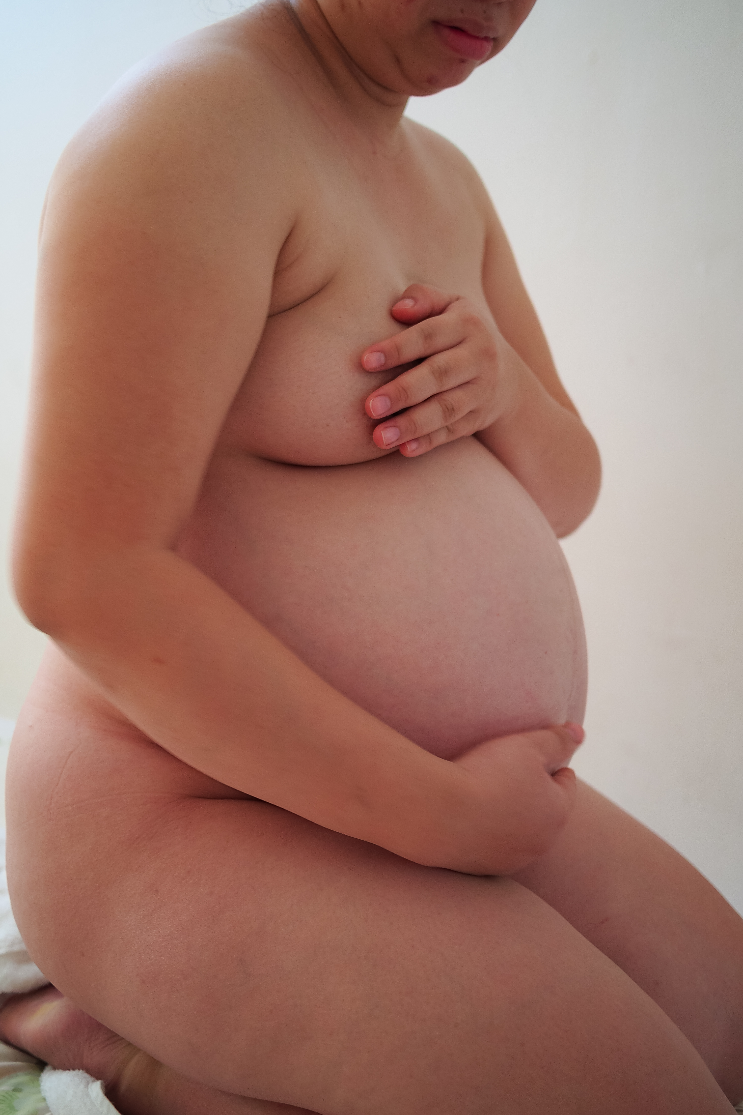 Nude Pregnant Wife sensuell massasje anthony craine recommends Nude Pregnant Wife