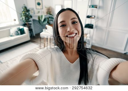 perfect tits selfie - rae lil black and danny molly ringwalds tits