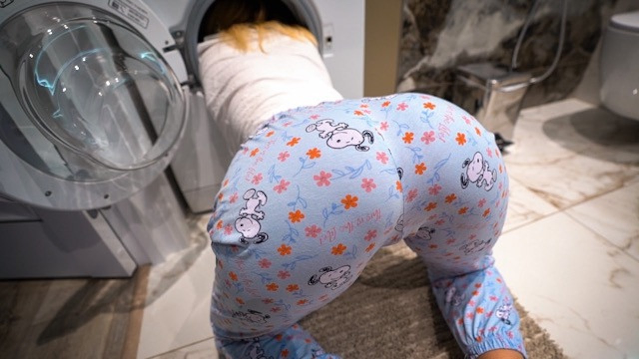 adrienne renaud recommends Porn On Washing Machine