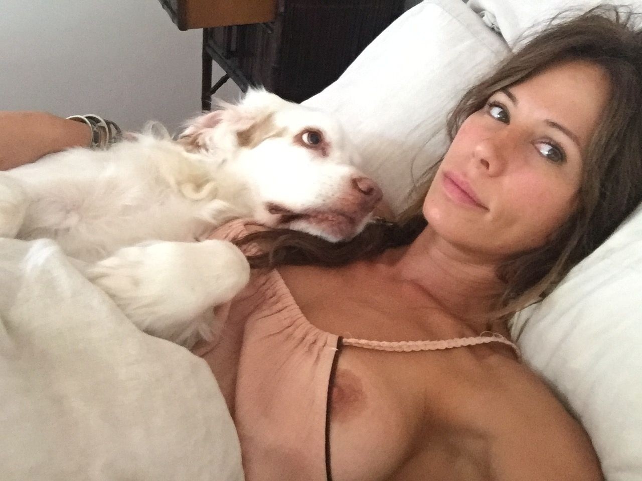 rhona mitra in a bikini - tifa quinn samantha cruuz bukkake