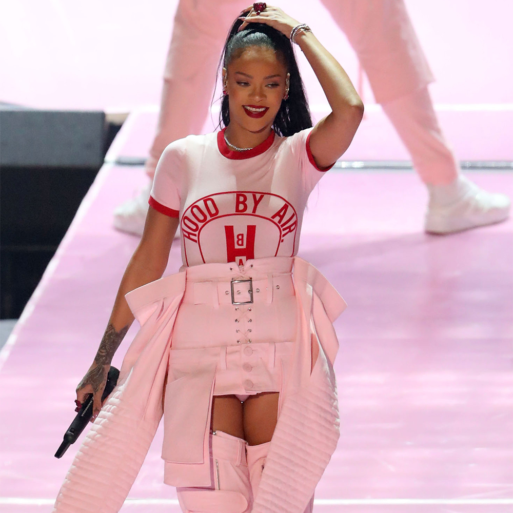Best of angelo simoes's gallery lindy bi darnell allen add photo rihanna masterbation
