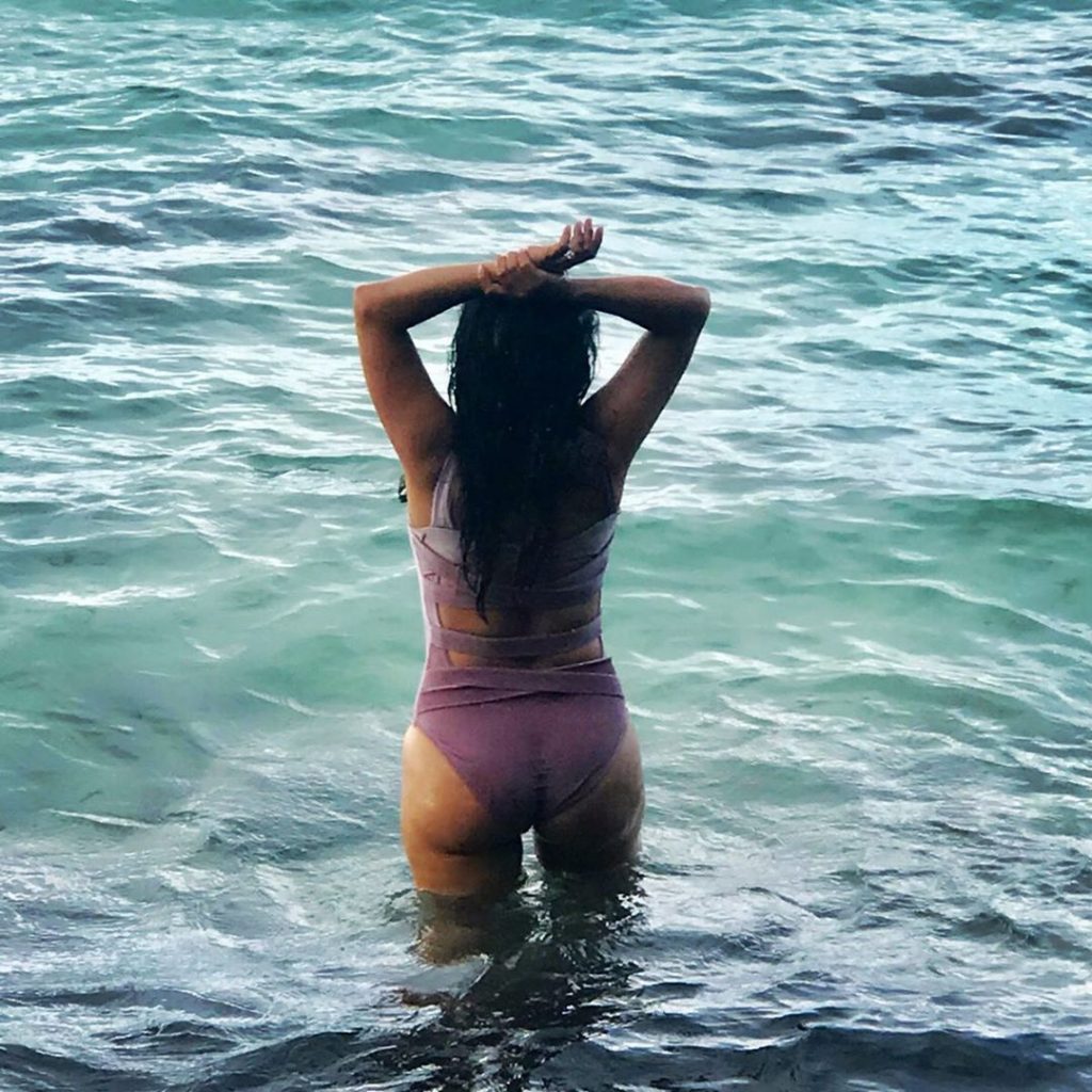 agata zalewska recommends salma hayek booty bailey samuels add salma hayek booty photo