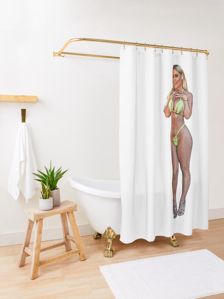 beto muller like savannah bond shower photo ahmad affendy recommends savannah bond shower pic