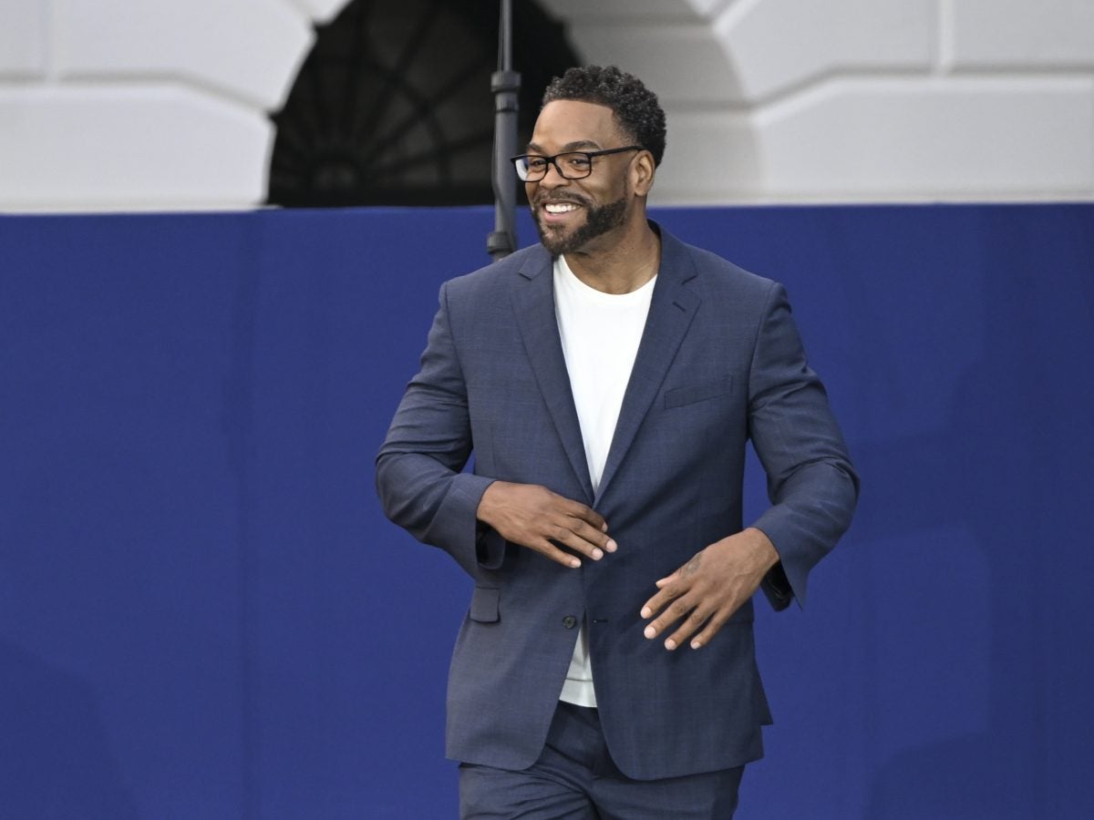 donnie whitley like shared wife talking photo diogo batista recommends shared wife talking pic