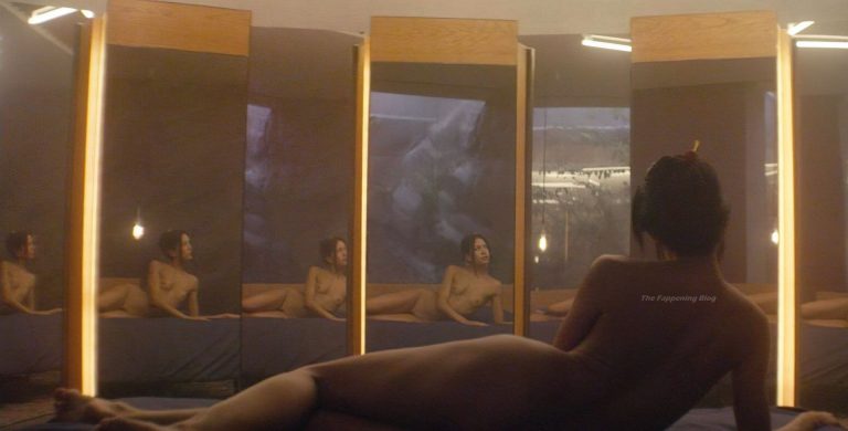 sonoya mizuno naked - elsie hewitt instagram madiiitay threesome