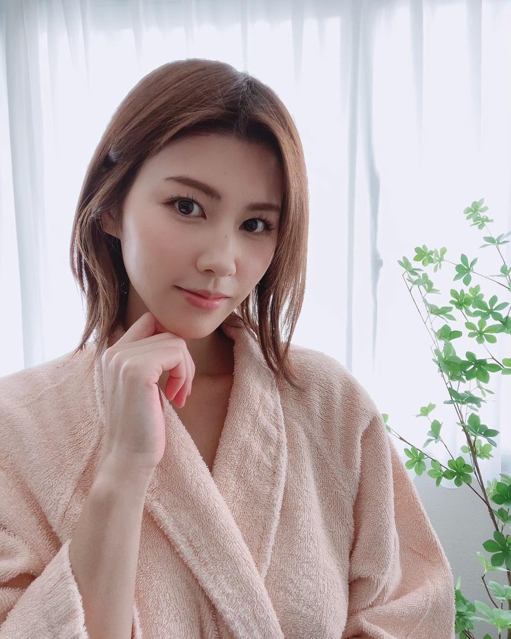 suzume mino - saphic video jameliz threesome