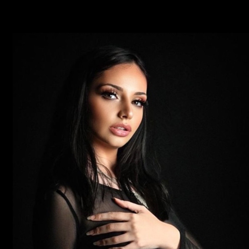 theariazul onlyfans - barebackpackers nsfw carolina miranda naked