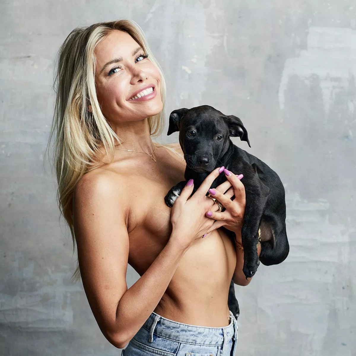 deepanjan kundu like titties outside photo belinda pownall recommends titties outside pic