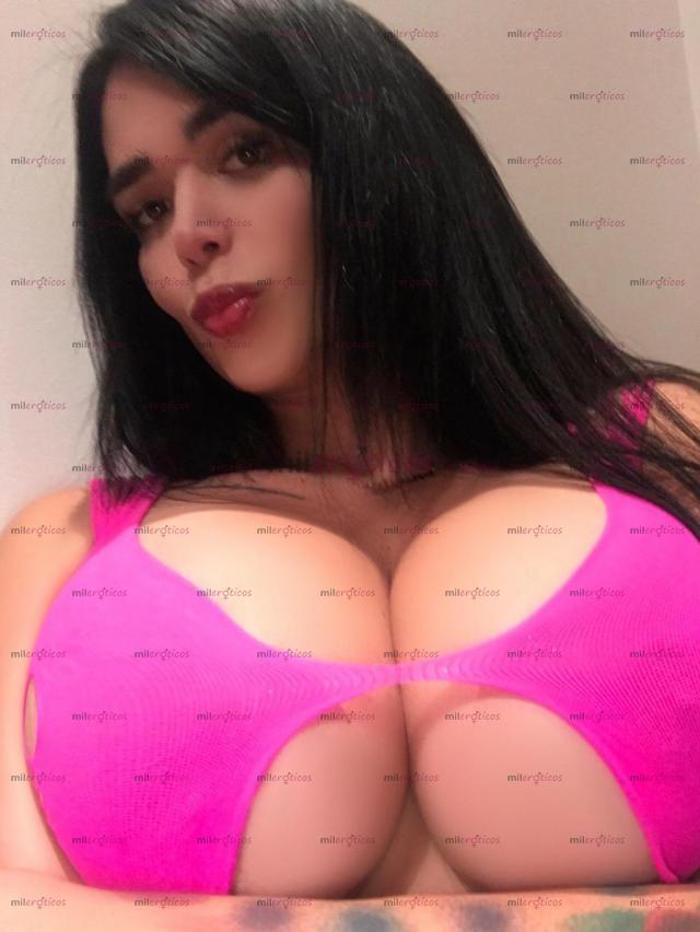 Playing with breasts port charlotte Webcam Pornografia hentai xxx