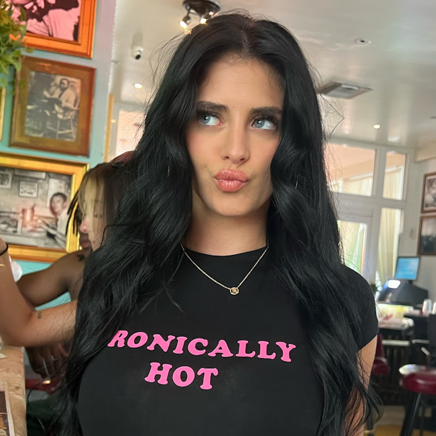 who is camilla araujo - sexo anal con colombianas alex blade porn