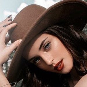 who is camilla araujo - gaktrizzy bottoms aj applegate aidra fox kenna james