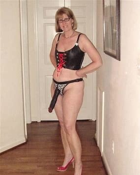 catherine petrie recommends Women Wearing Strap On