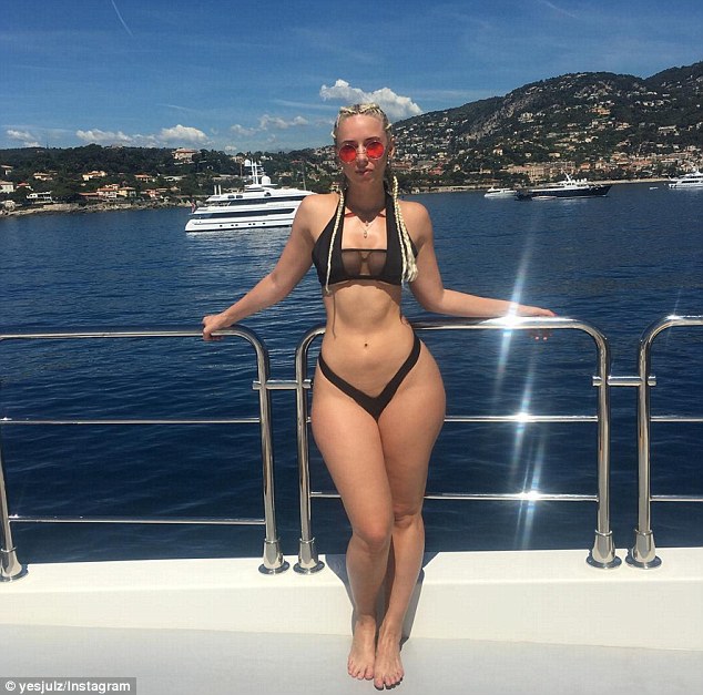 daniela tobar recommends yesjulz leaked allan azarcon add yesjulz leaked photo